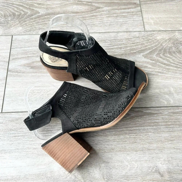 Vince Camuto Keannie Leather Open toe Stacked Block Heel Sandal - Picture 2 of 13